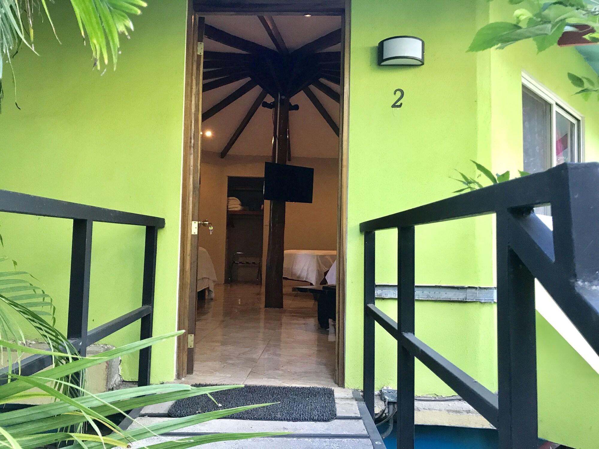 Tamarindo Village Hotel Exterior photo
